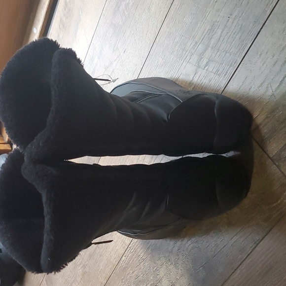 TOTES wimens winter boots, size 7M - Picture 5 of 6